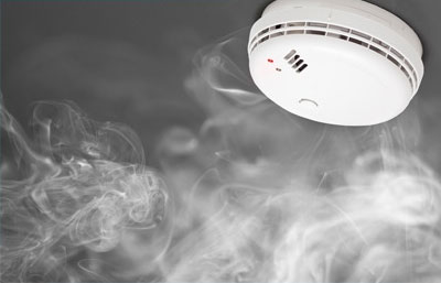 Smoke detector with smoke